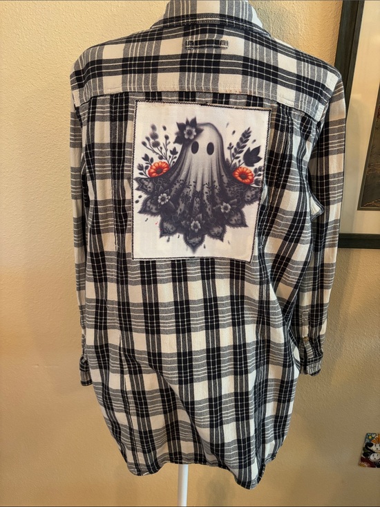 Tops - Plaid Shirt with Ghost Patch Back